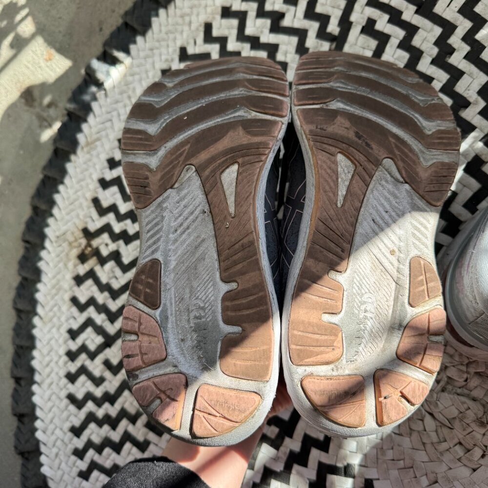 ASICS  Wome Running Shoes Gel Gray Navy Sz 8 Bundle of Three GREAT DEAL! - Picture 8 of 13